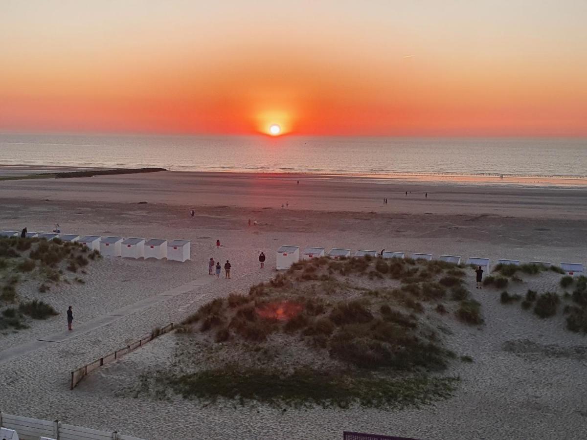 Nieuwpoort Marjolaine Prachtig Zeezicht - 4De Verdiep -Op De Dijk 5Pers Luaran gambar