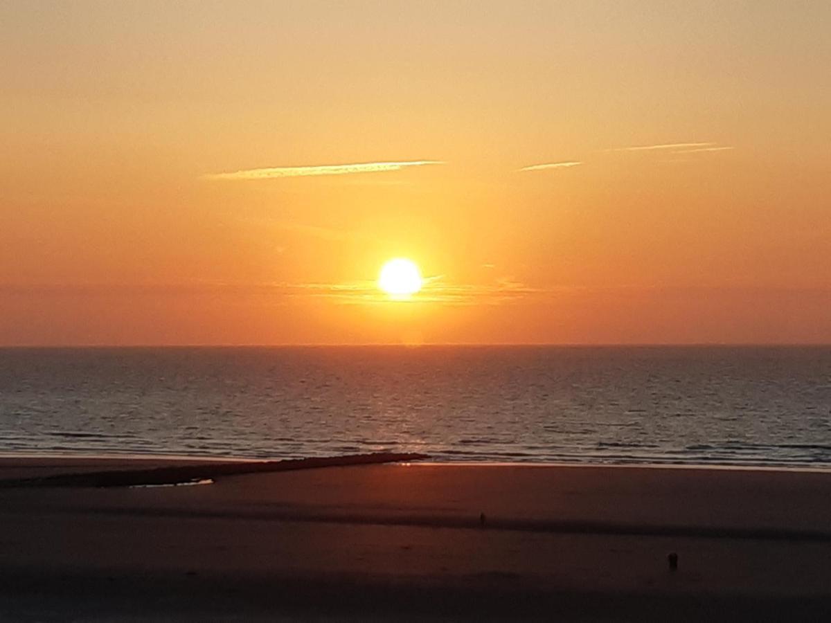 Nieuwpoort Marjolaine Prachtig Zeezicht - 4De Verdiep -Op De Dijk 5Pers Luaran gambar